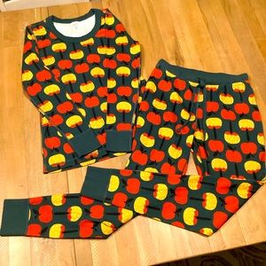 🍎🍎Hanna Anderson Fall Apple Pajama Set Sz Med🍎🍎